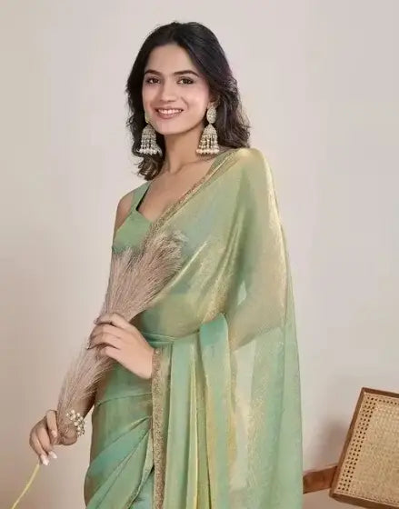 Detailed border design on crush chiffon saree